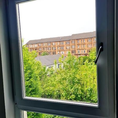 Spacious 5Bed House, Free Parking, No Party ! Glasgow Exterior photo