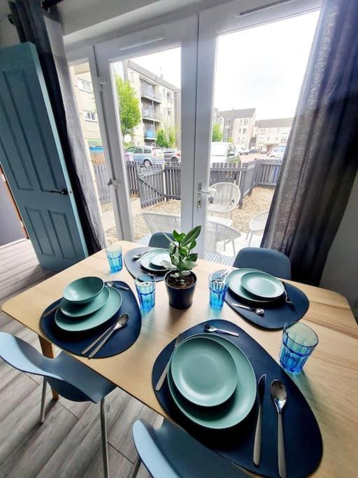 Spacious 5Bed House, Free Parking, No Party ! Glasgow Exterior photo